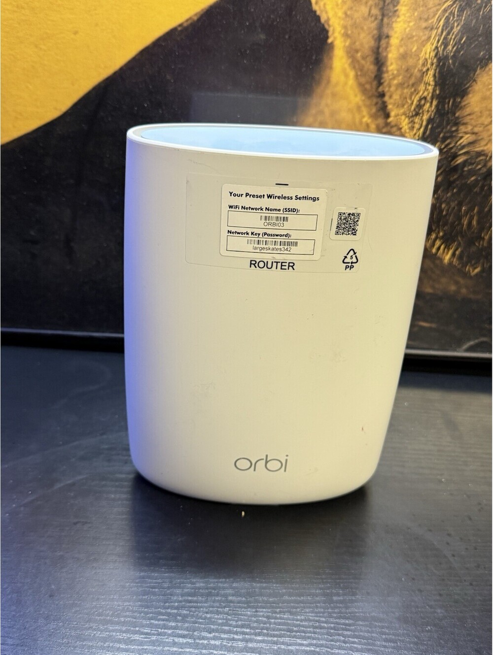 Netgear Orbi RBR50v2 AC3000 Tri-Band Wi-Fi Router - Picture 2 of 7